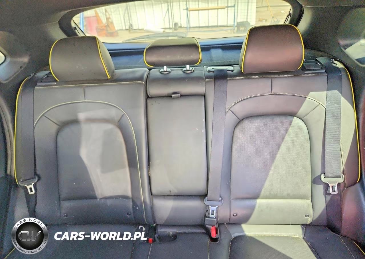 2019 Hyundai Kona Limited VIN:KM8K3CA54KU235018 - 10