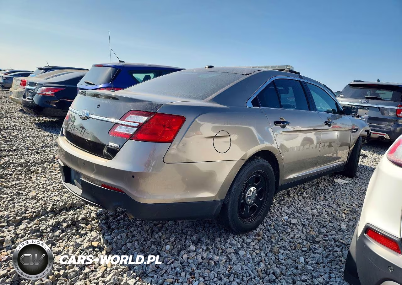 2018 Ford Taurus Police Interceptor VIN:1FAHP2MK7JG125551 - 3