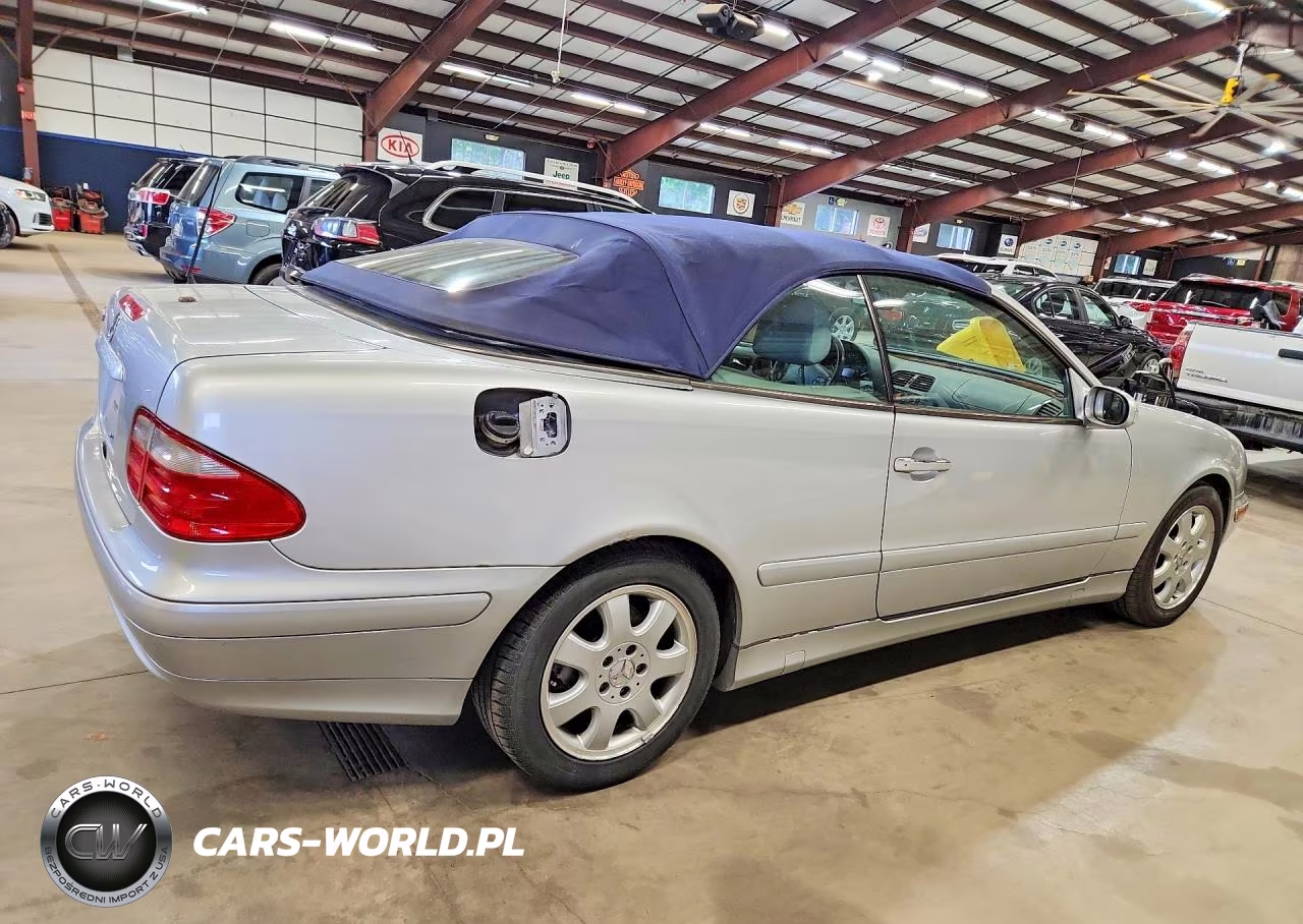 2002 Mercedes-Benz Clk 320 VIN:WDBLK65G02T119831 - 3