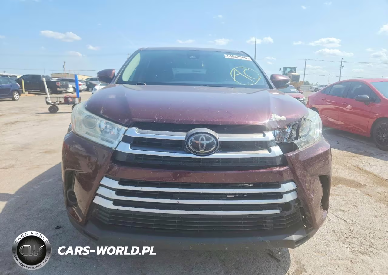 2018 Toyota Highlander Le VIN:5TDZZRFH1JS251204 - 5