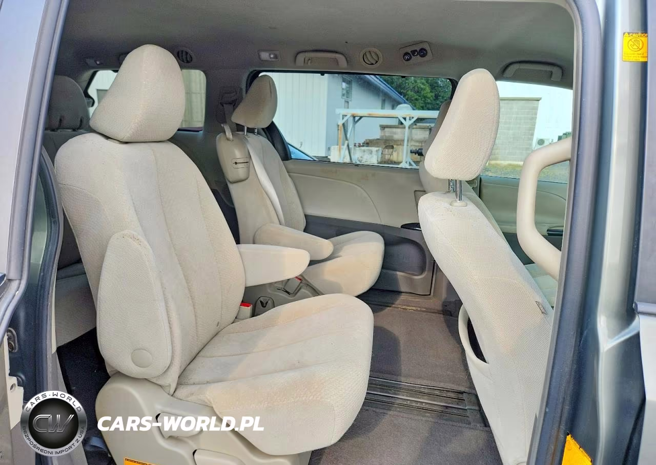 2011 Toyota Sienna Le VIN:5TDKK3DC0BS103959 - 11
