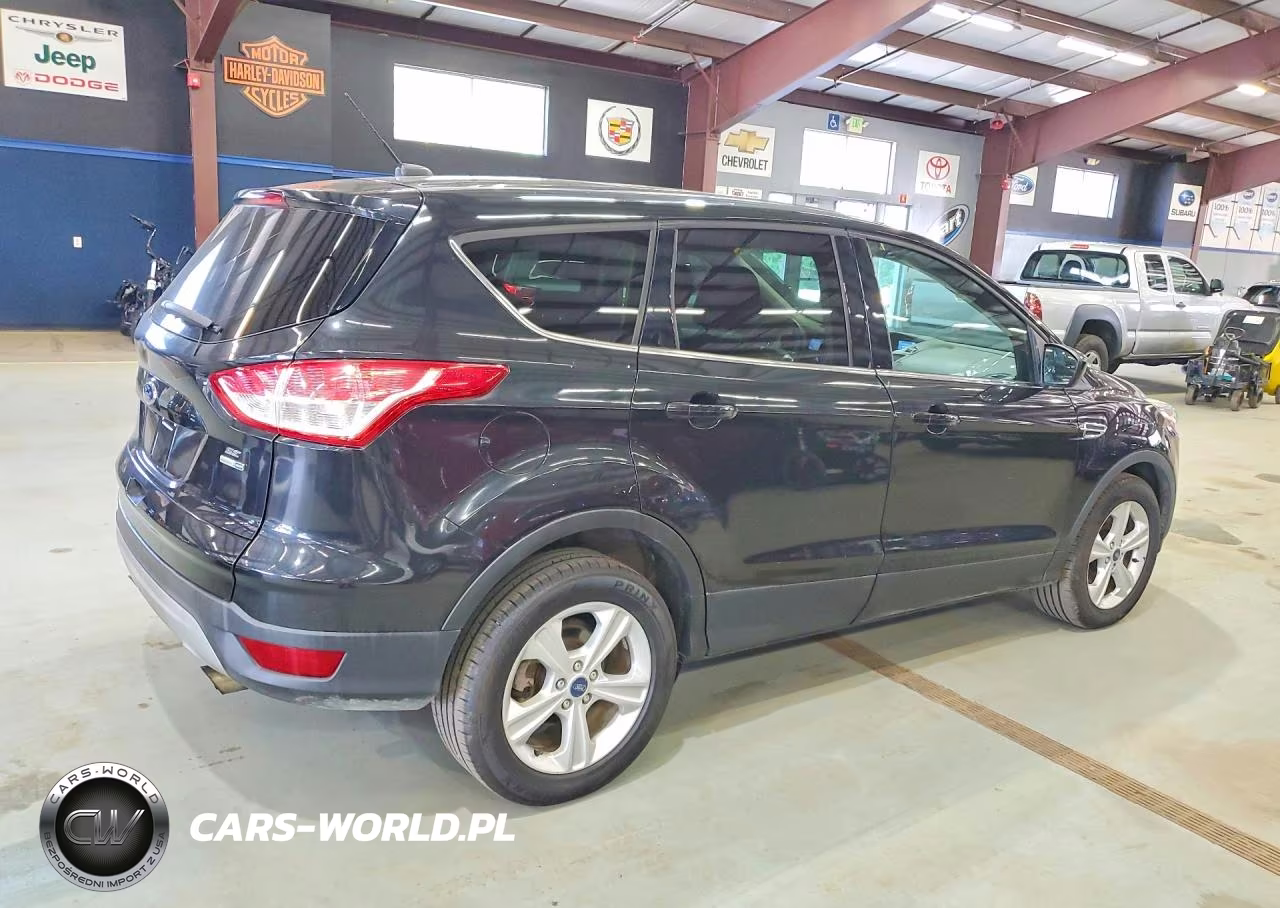 2015 Ford Escape Se VIN:1FMCU9G90FUB32442 - 3