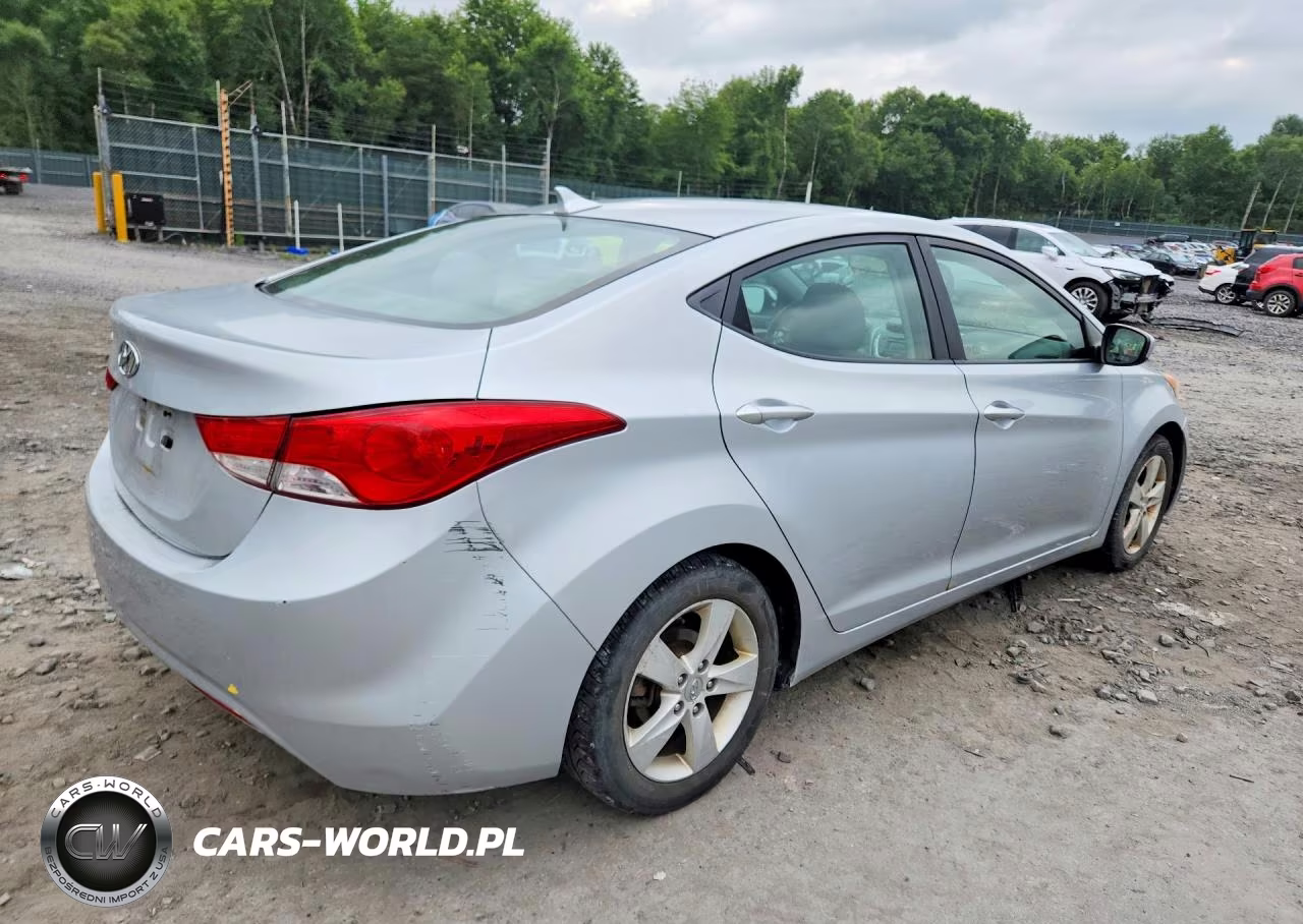 2011 Hyundai Elantra Gls VIN:5NPDH4AE8BH007280 - 3