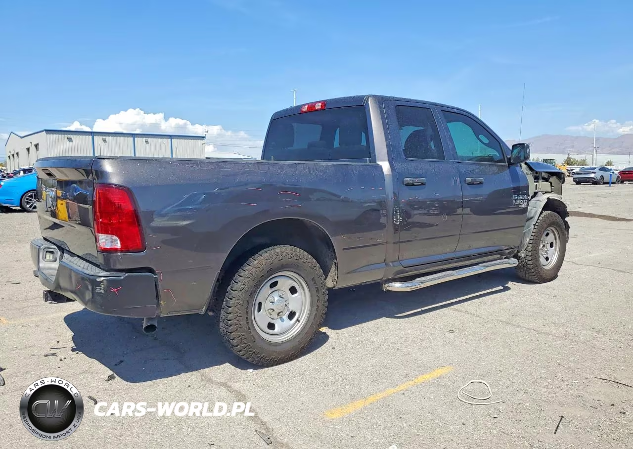 2019 Ram 1500 Classic Tradesman VIN:1C6RR6FG4KS594014 - 3
