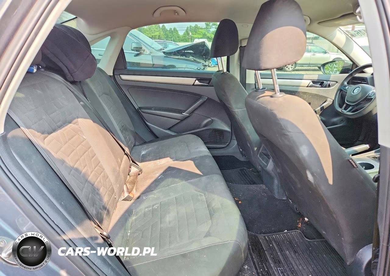2021 Volkswagen Passat S VIN:1VWAA7A36MC010245 - 10