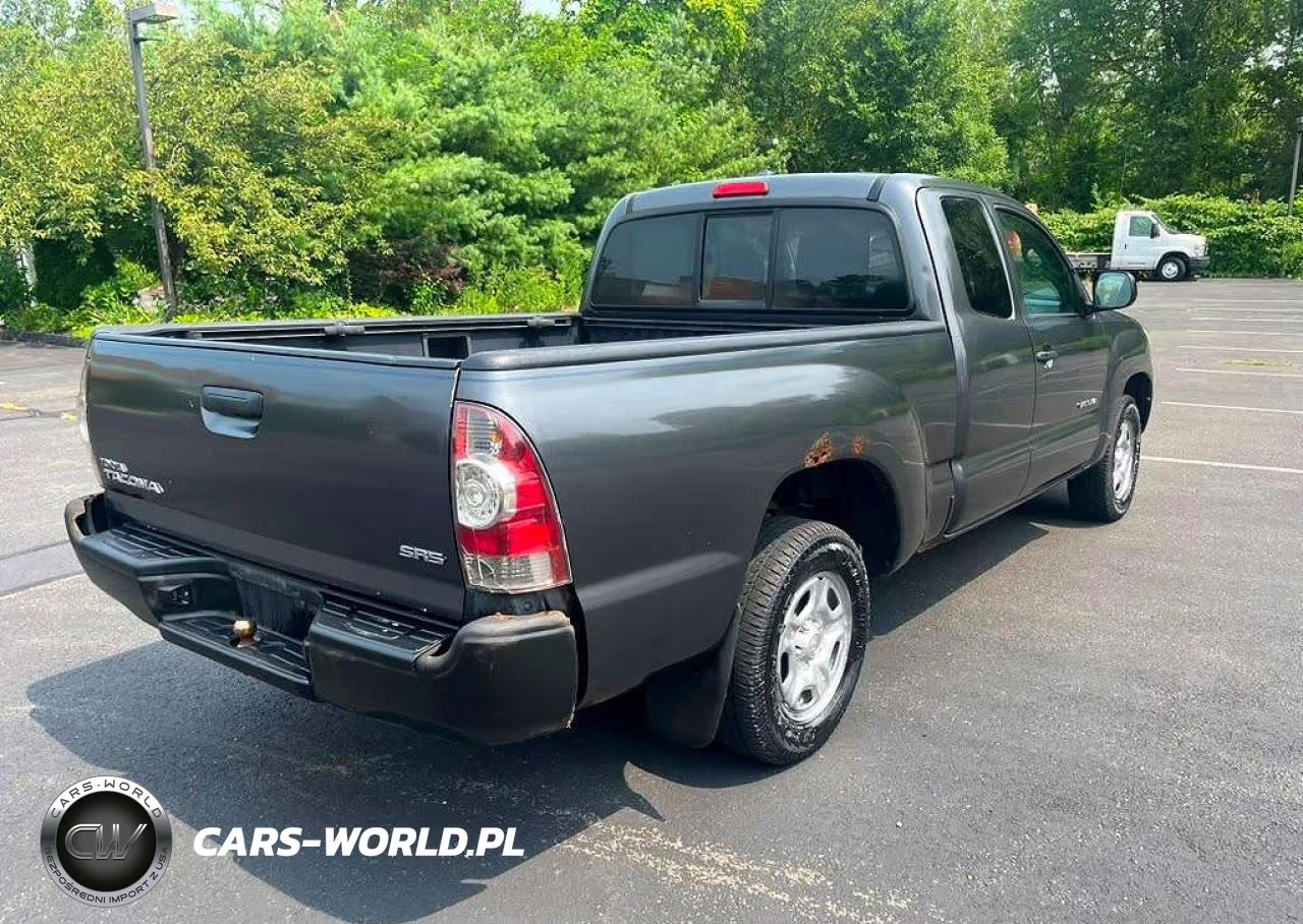 2010 Toyota Tacoma Base VIN:5TETX4CNXAZ702769 - 3