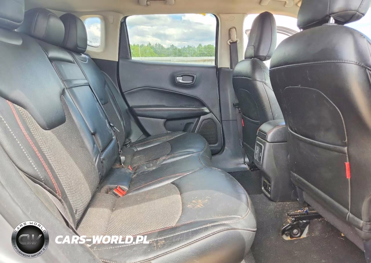 2019 Jeep Compass Trailhawk VIN:3C4NJDDB3KT669049 - 11