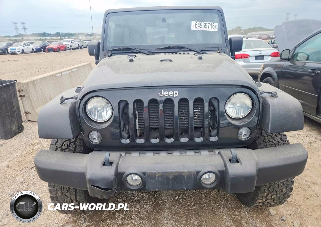 2014 Jeep Wrangler Unlimited Sport VIN:1C4BJWDG8EL251371 - 5