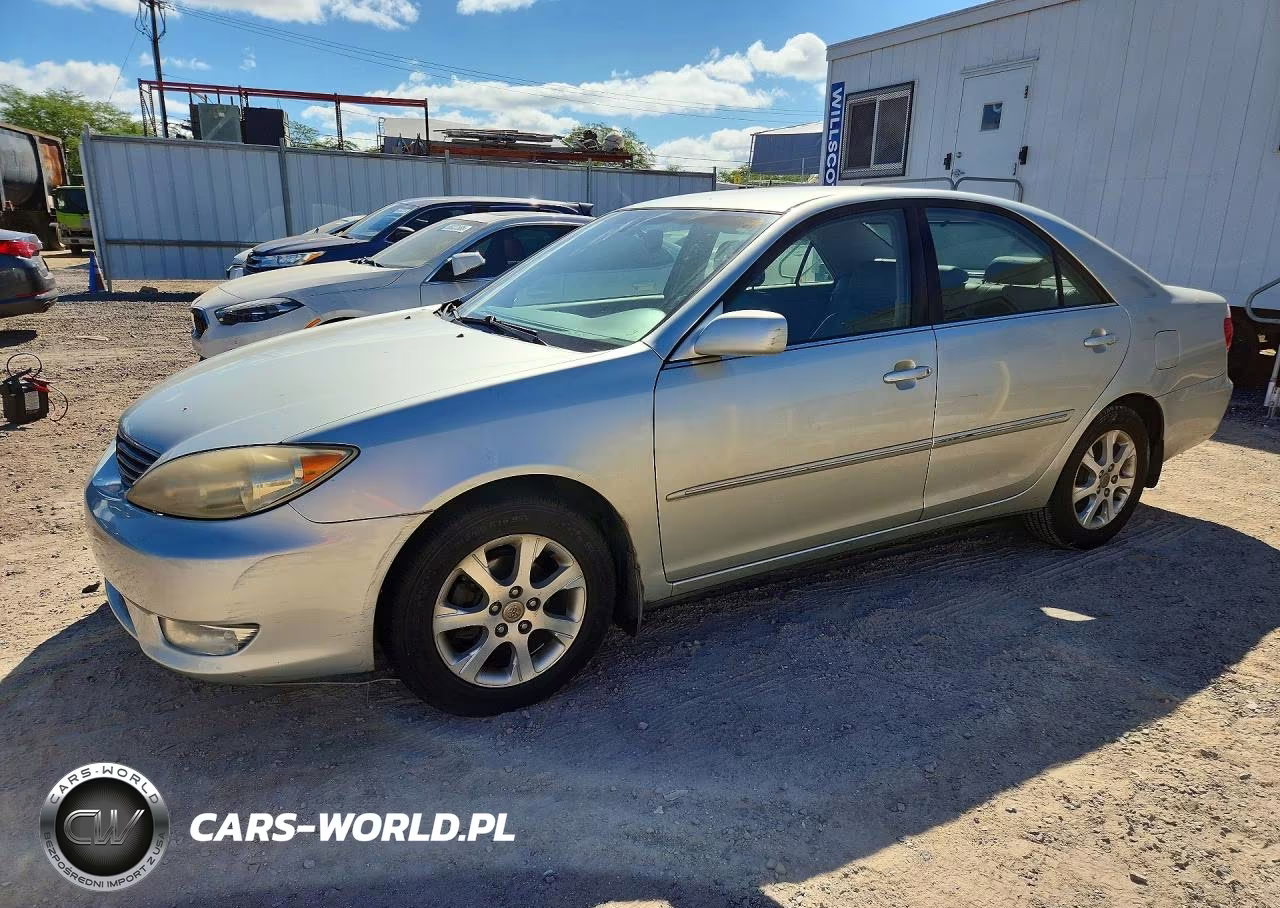 2005 Toyota Camry Standard