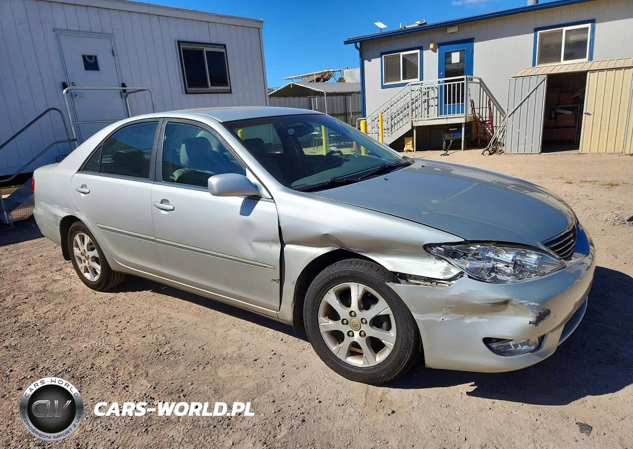 2005 Toyota Camry Standard VIN:JTDBE30KX53011512 - 4