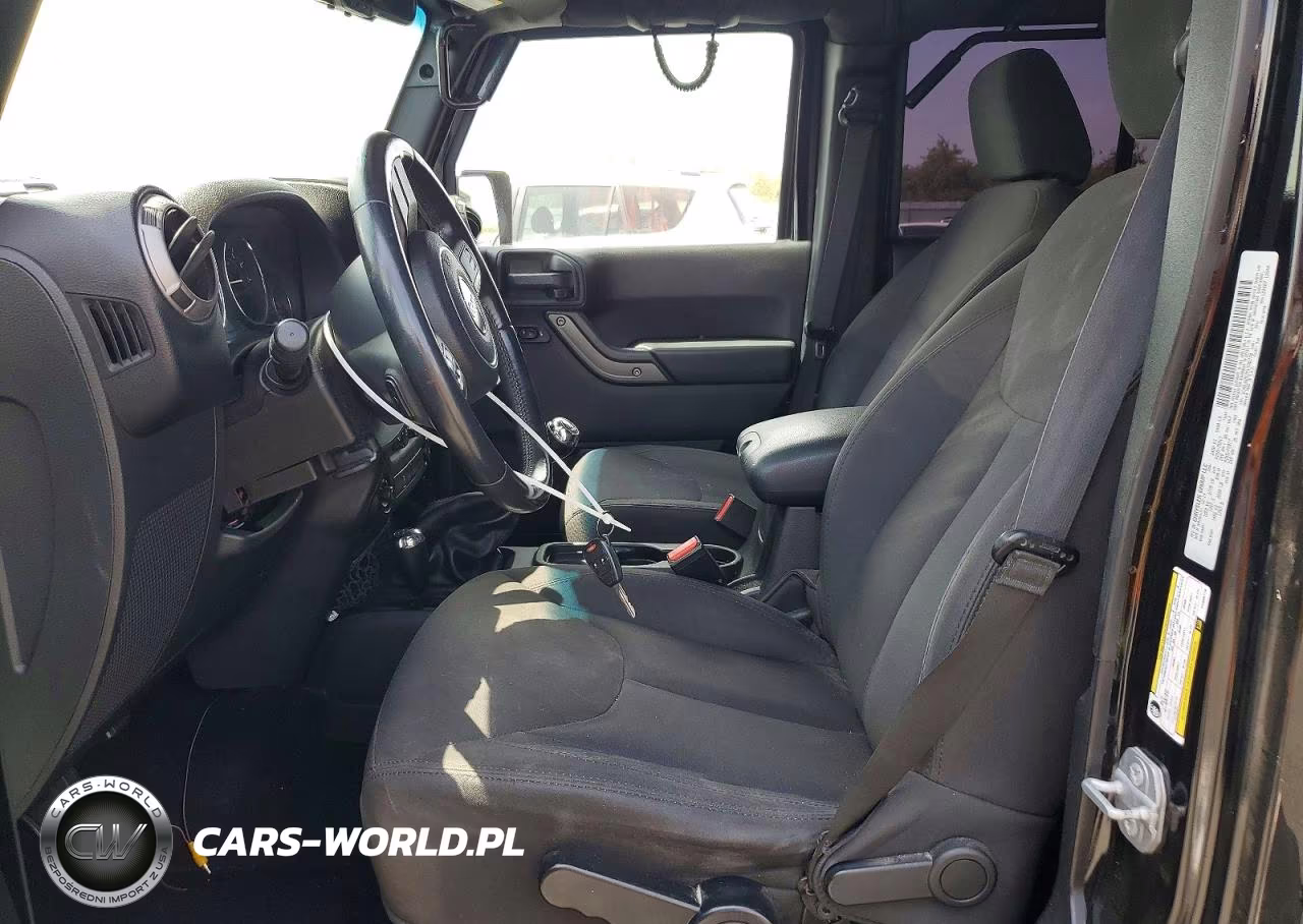 2015 Jeep Wrangler Unlimited Sport VIN:1C4BJWDG7FL596778 - 7