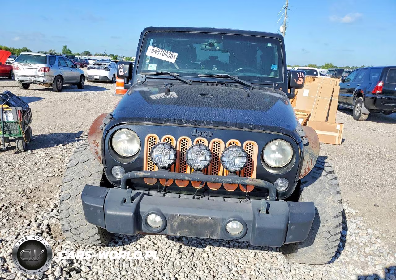 2014 Jeep Wrangler Unlimited Rubicon VIN:1C4BJWFG8EL322288 - 5