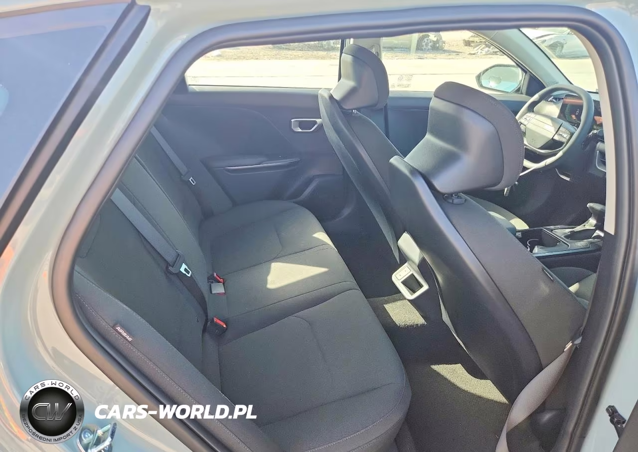 2026 Kia K4 Lxs VIN:3KPFT4DE8TE277859 - 10