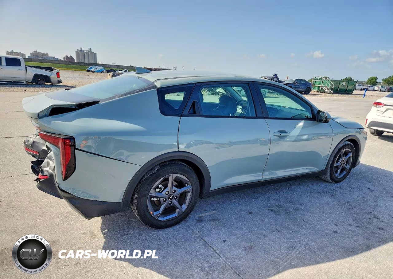 2026 Kia K4 Lxs VIN:3KPFT4DE8TE277859 - 3
