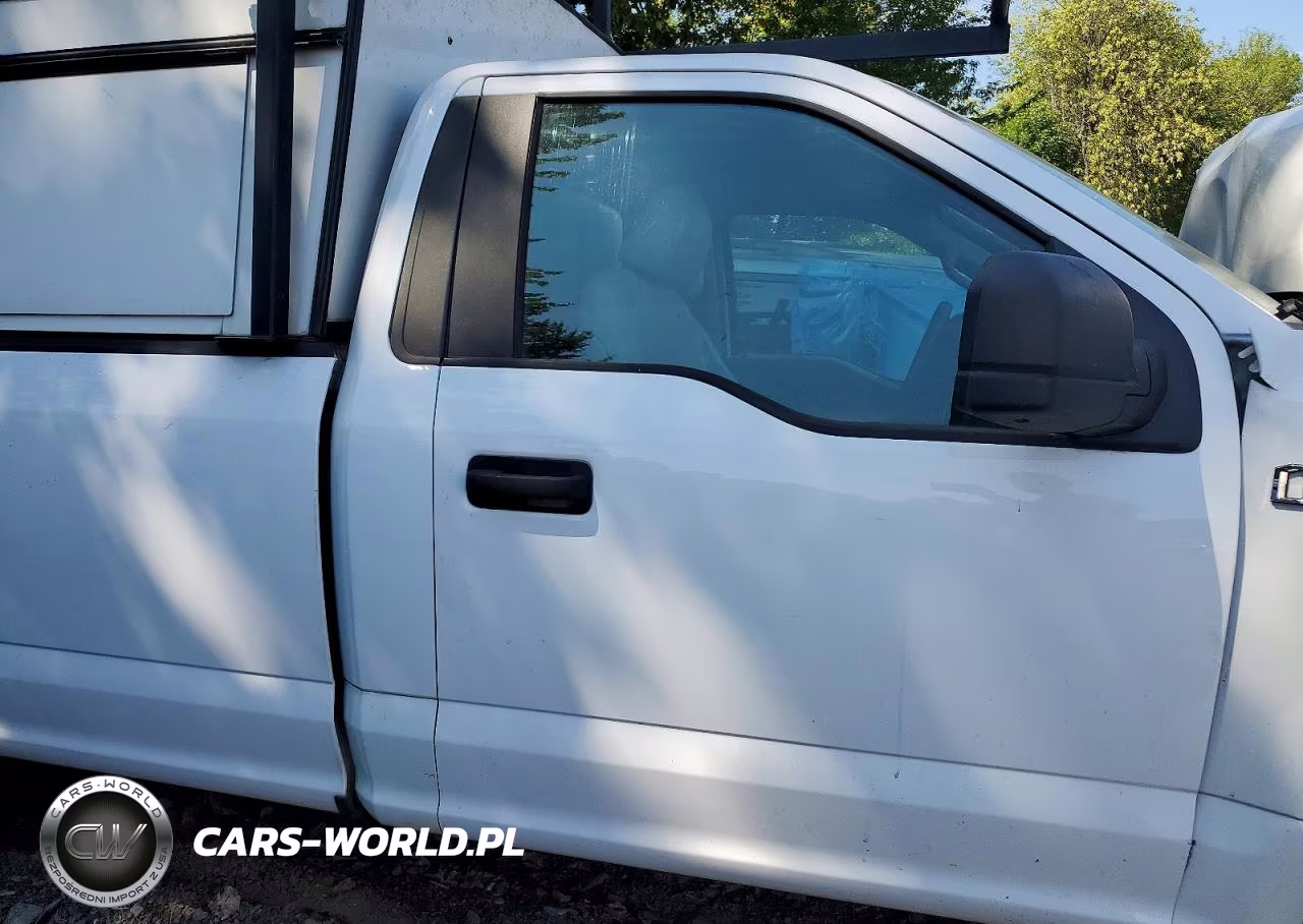 2019 Ford F150 VIN:1FTMF1CBXKKE66111 - 10
