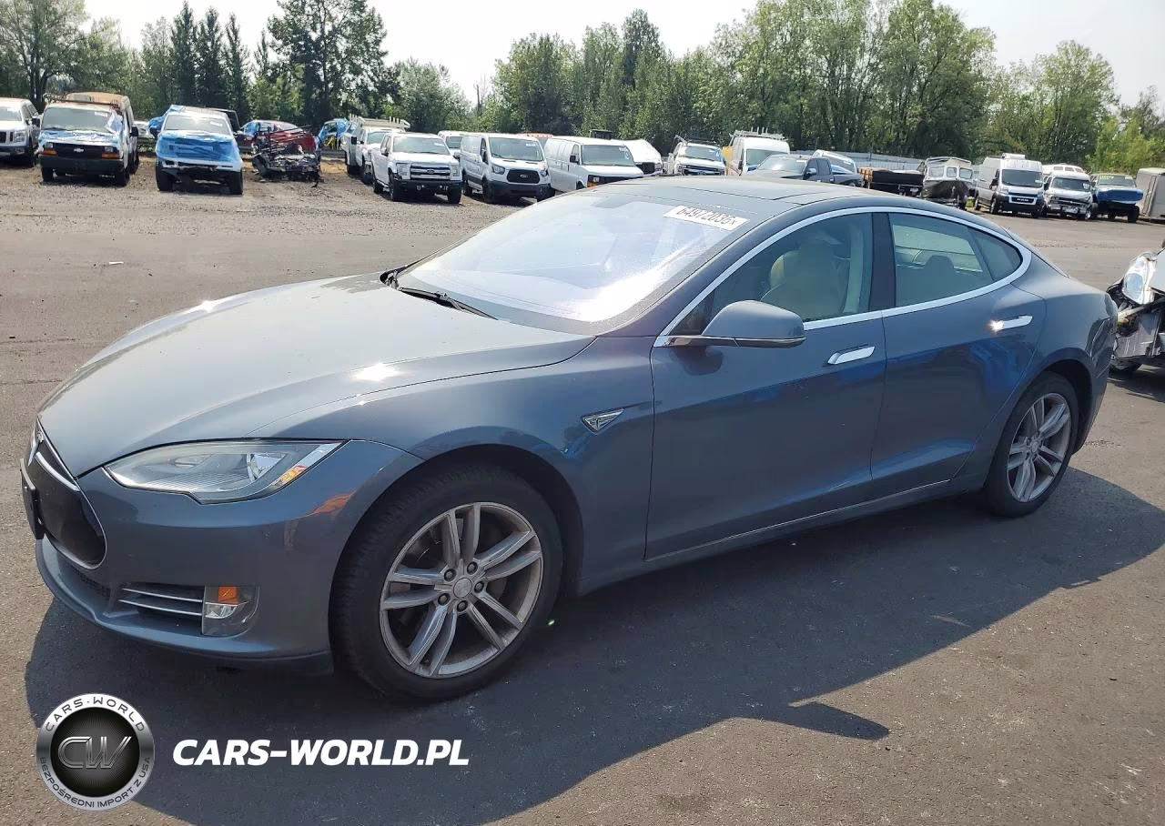 2013 Tesla Model S