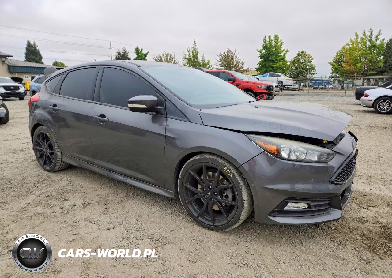 2017 Ford Focus St VIN:1FADP3L9XHL292832 - 4