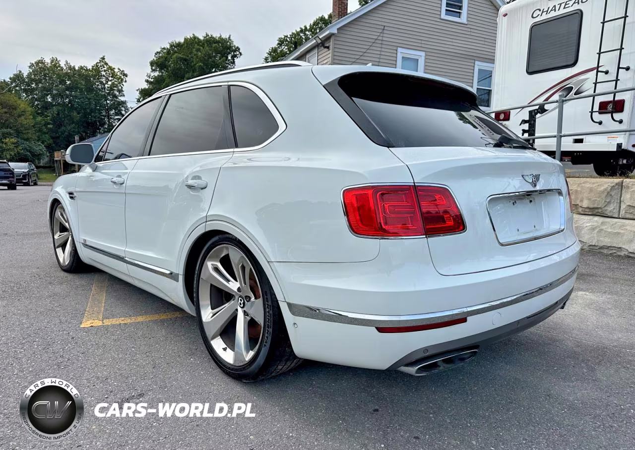 2017 Bentley Bentayga VIN:SJAAC2ZV0HC015180 - 2