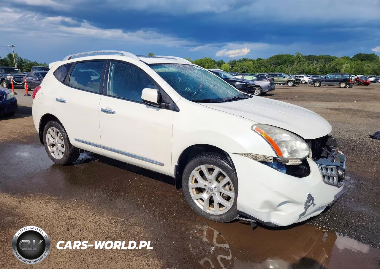 2013 Nissan Rogue S VIN:JN8AS5MV5DW661628 - 4