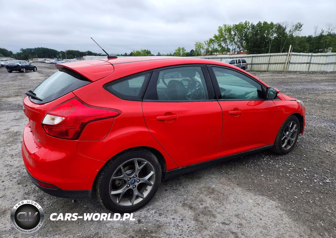 2013 Ford Focus Se VIN:1FADP3K28DL348510 - 3
