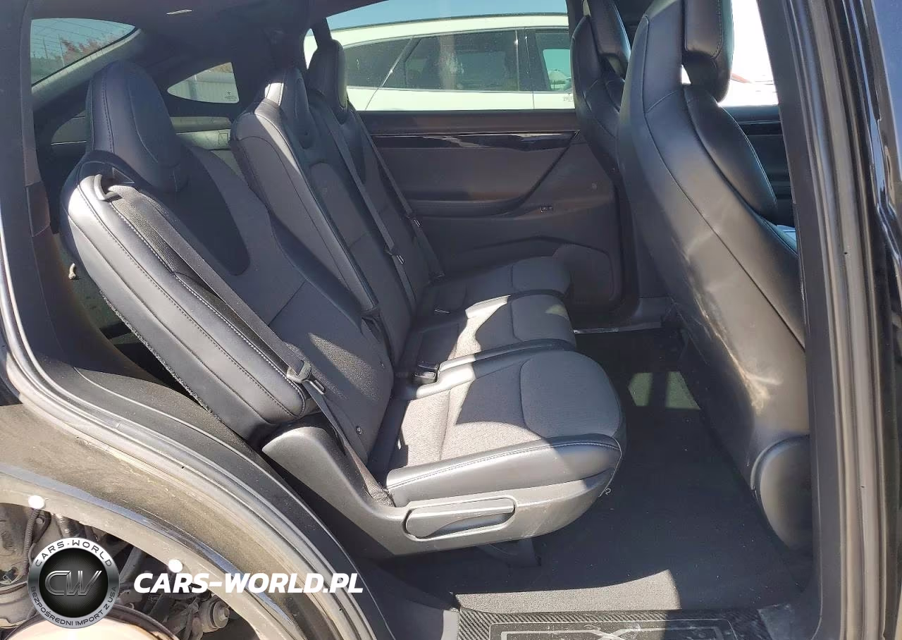 2018 Tesla Model X VIN:5YJXCDE20JF119631 - 10