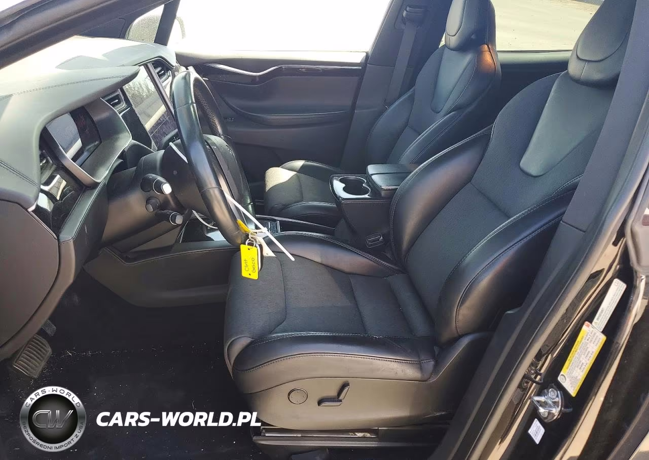 2018 Tesla Model X VIN:5YJXCDE20JF119631 - 7