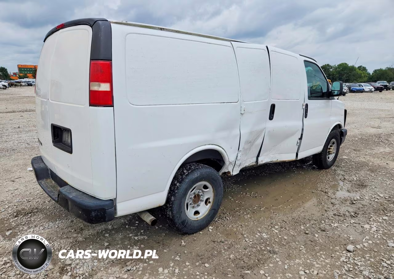 2013 Chevrolet Express 2500 Cargo Delivery Van VIN:1GCWGFCA7D1128541 - 3