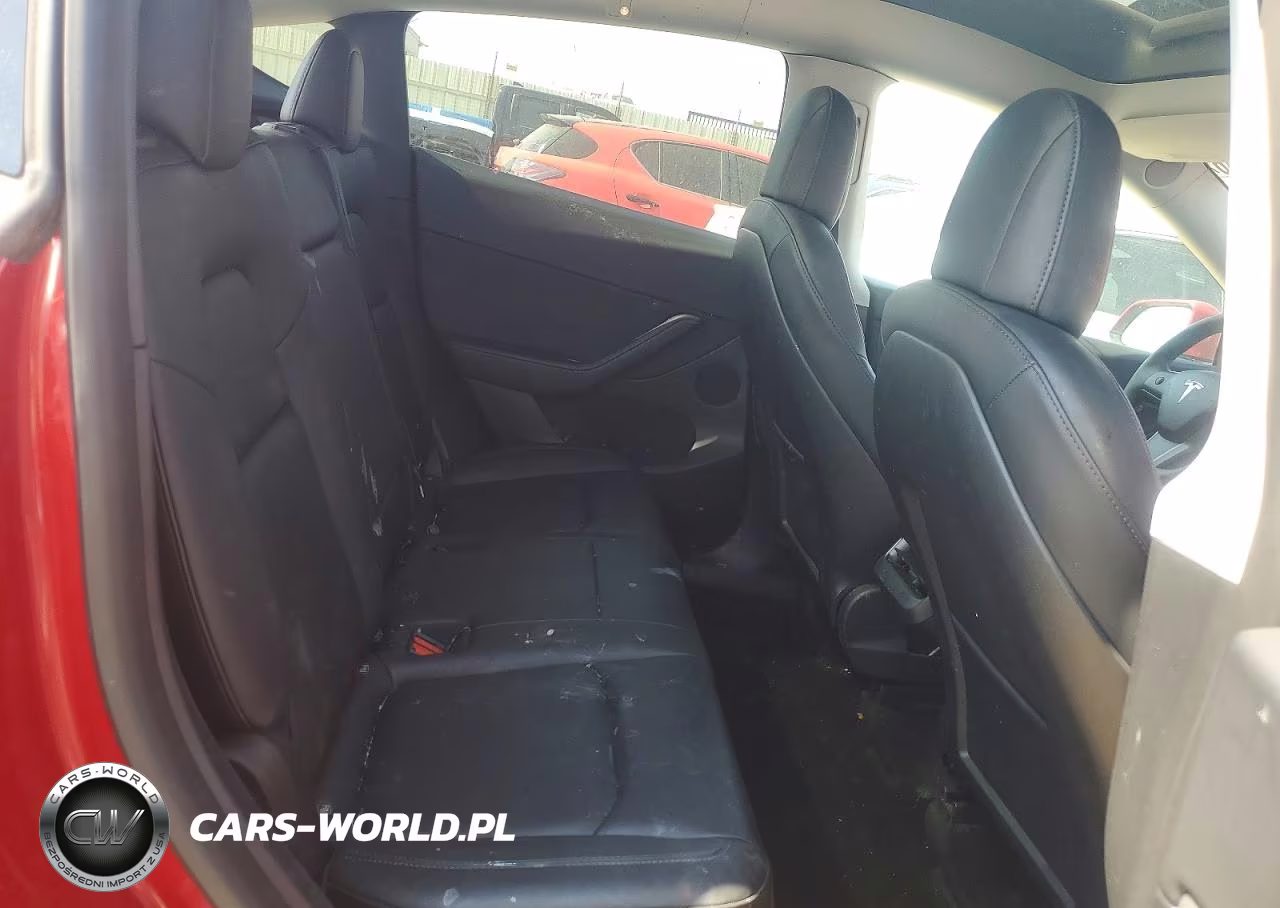 2022 Tesla Model Y VIN:7SAYGDEE6NF432470 - 11