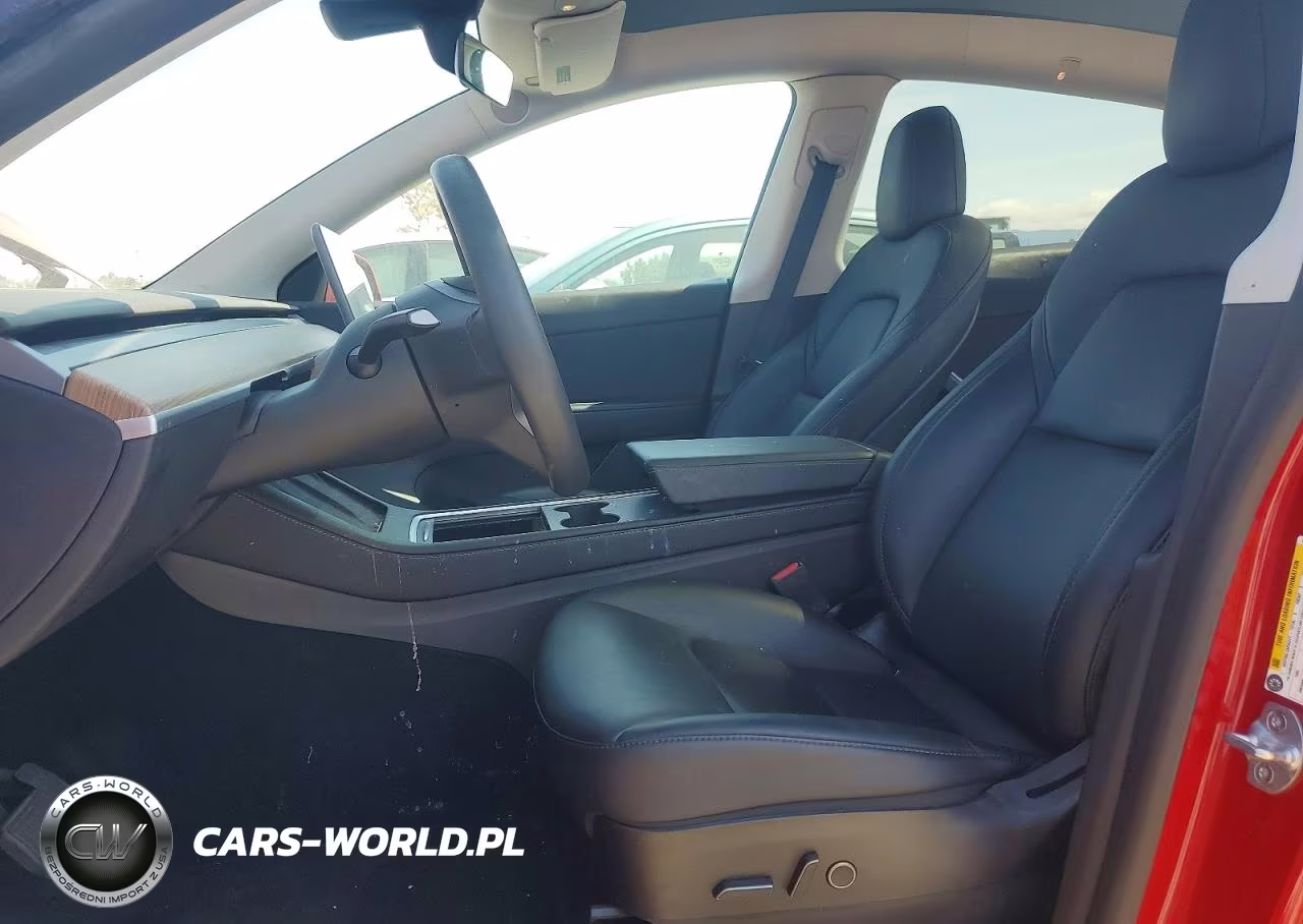 2022 Tesla Model Y VIN:7SAYGDEE6NF432470 - 7