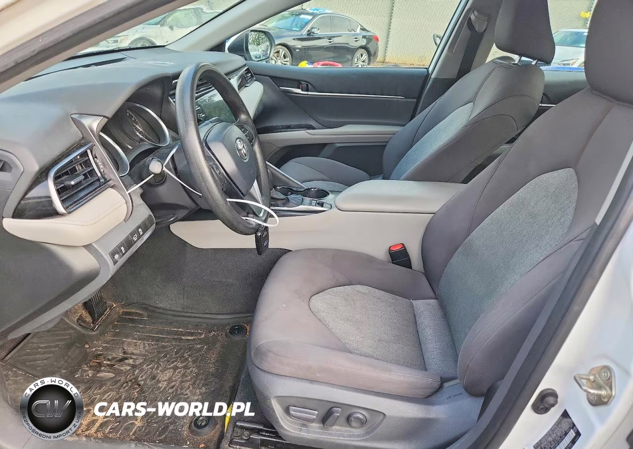 2020 Toyota Camry Le VIN:4T1E31AK7LU521406 - 7