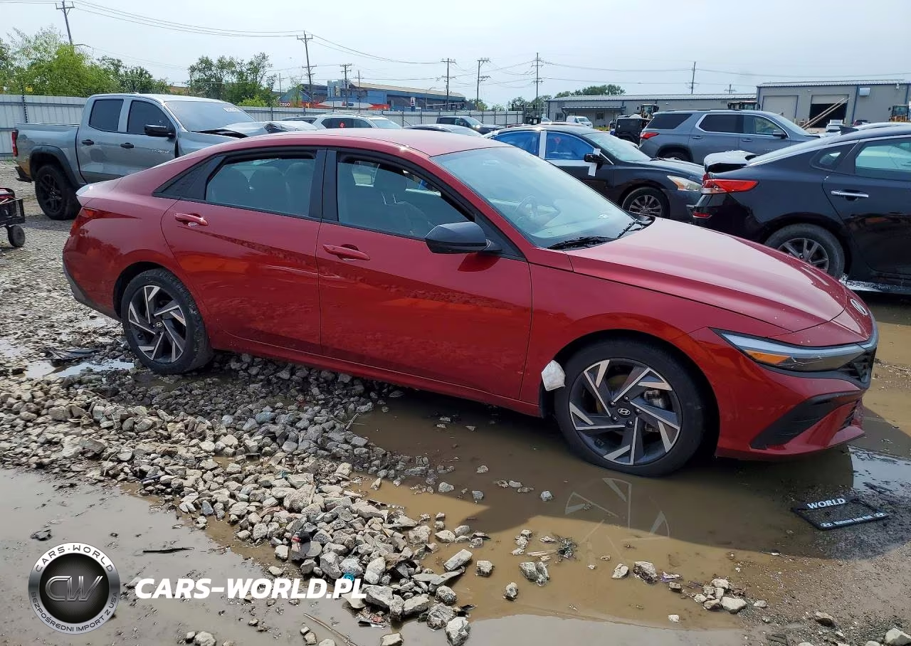 2025 Hyundai Elantra Sel Sport VIN:KMHLM4DG2SU083552 - 4