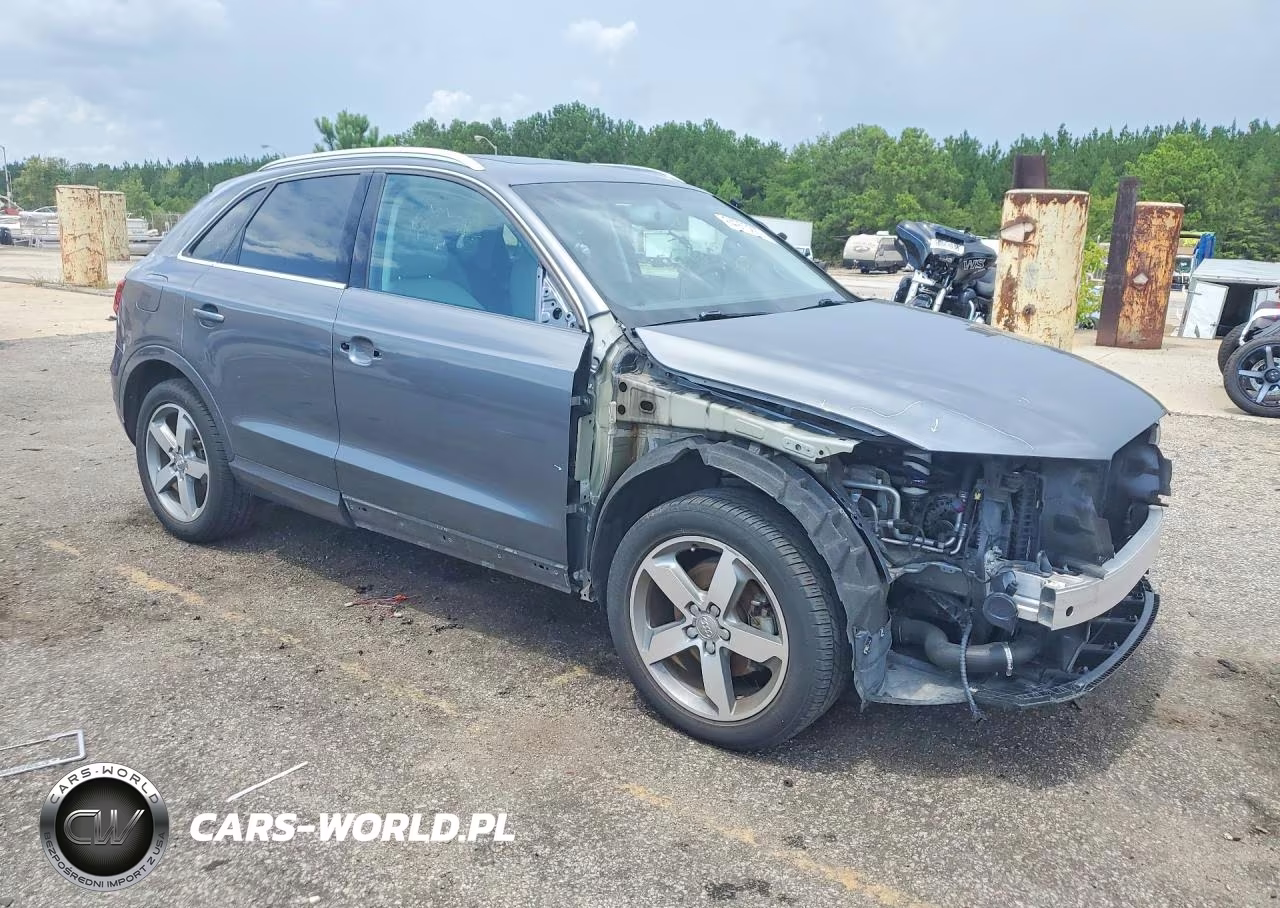 2015 Audi Q3 Premium Plus VIN:WA1EFCFS1FR008301 - 4
