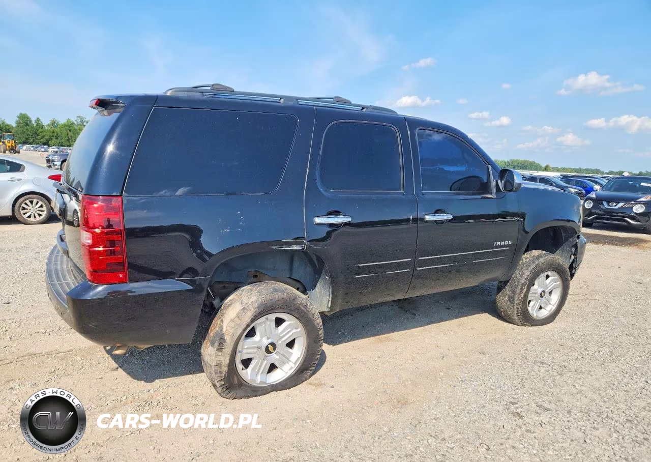 2013 Chevrolet Tahoe C1500 Lt VIN:1GNSCBE0XDR199944 - 3