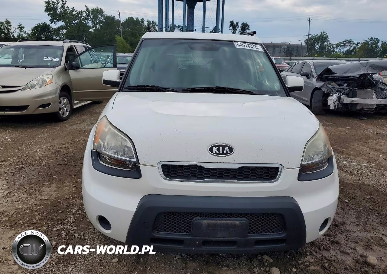 2011 Kia Soul + VIN:KNDJT2A29B7266716 - 5