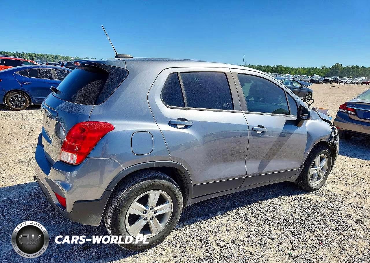 2020 Chevrolet Trax Ls VIN:3GNCJKSB1LL289232 - 3