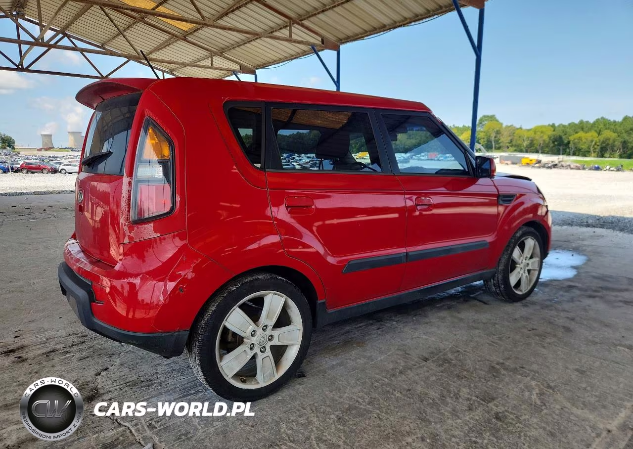 2010 Kia Soul + VIN:KNDJT2A25A7084171 - 3