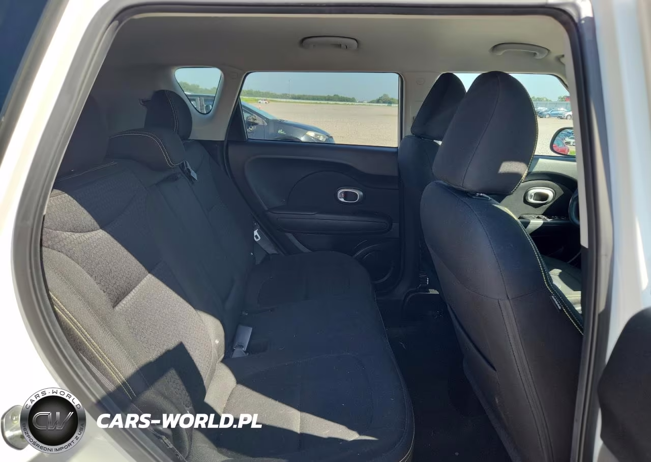 2014 Kia Soul + VIN:KNDJP3A50E7742201 - 10