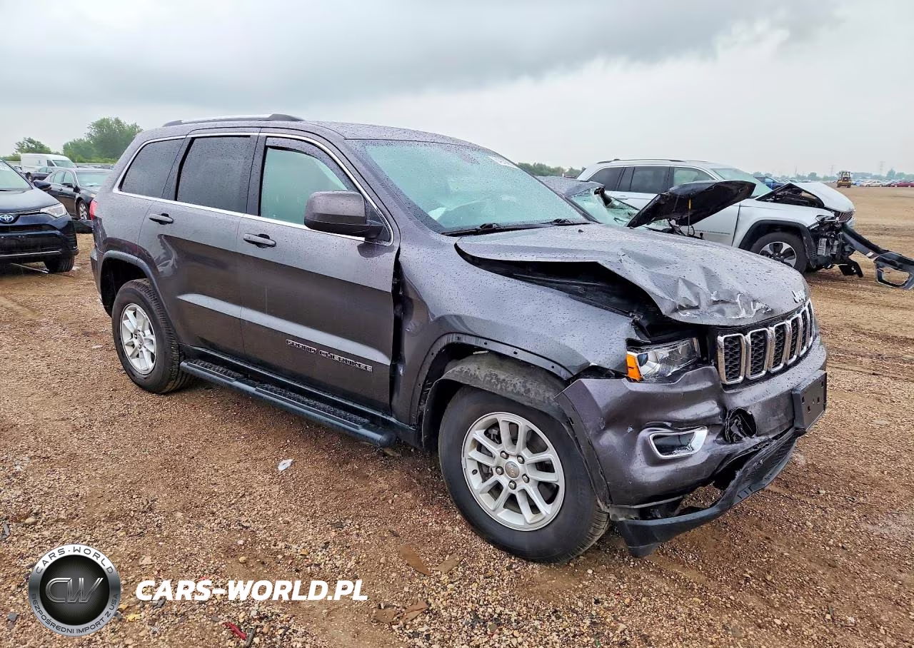2019 Jeep Grand Cherokee Laredo VIN:1C4RJFAG0KC826321 - 4