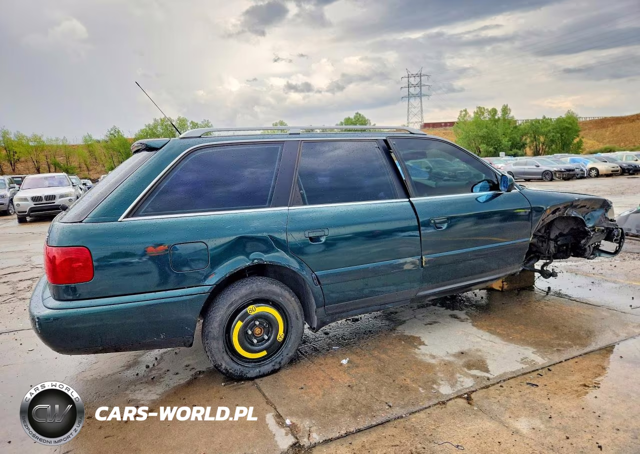 1997 Audi A6 Quattro Wagon VIN:WAUJC84A0VN011858 - 3