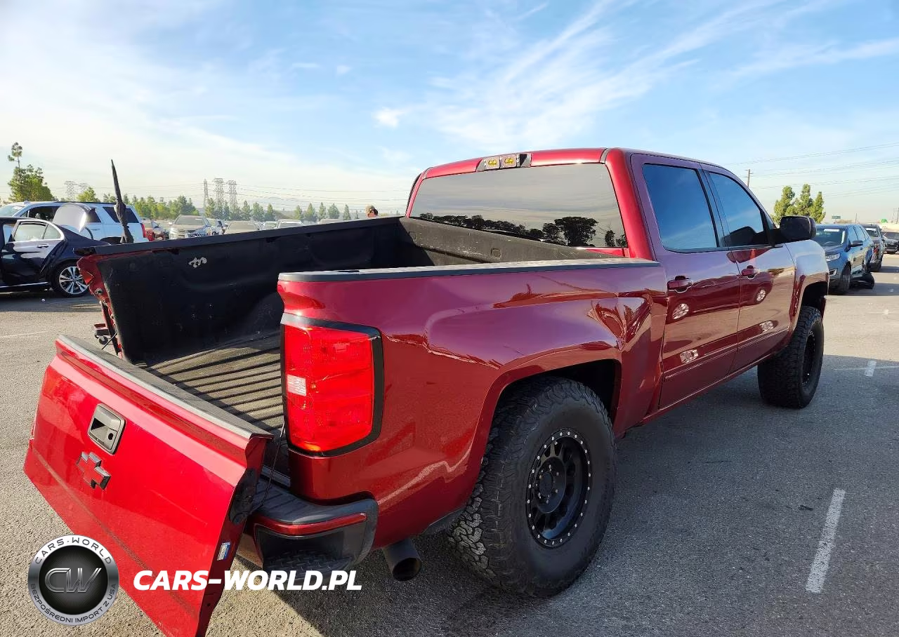 2018 Chevrolet Silverado C1500 Lt VIN:3GCPCREC3JG164952 - 3