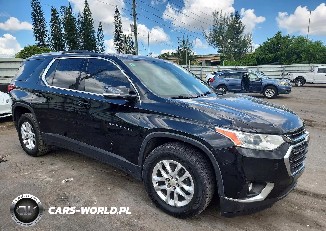 2018 Chevrolet Traverse Lt VIN:1GNERGKW2JJ232060 - 4