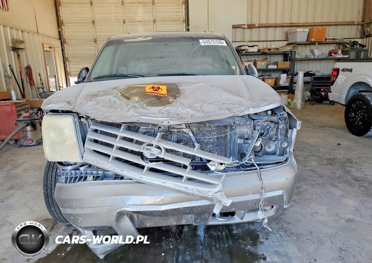 2002 Cadillac Escalade Luxury VIN:1GYEK63N12R220492 - 5