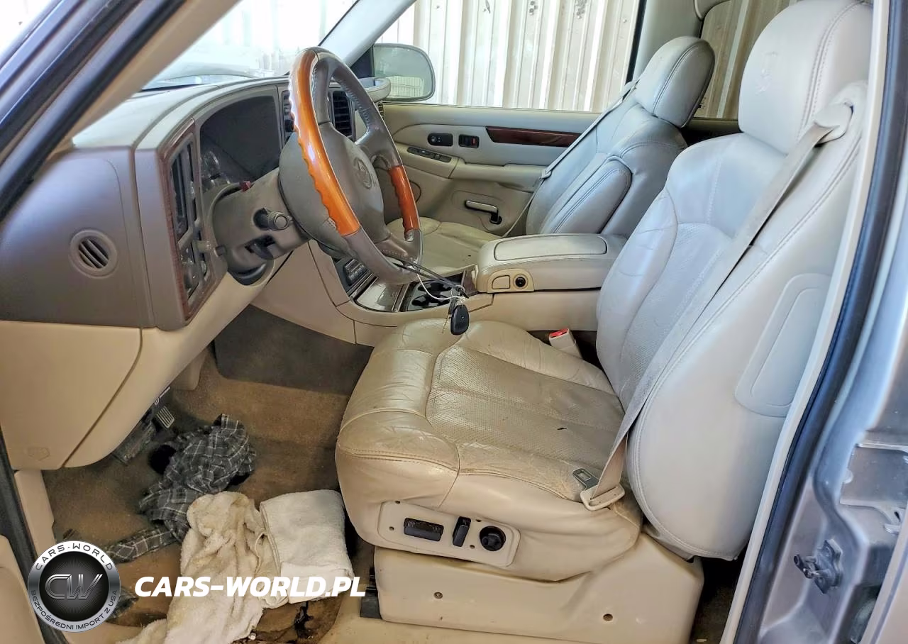 2002 Cadillac Escalade Luxury VIN:1GYEK63N12R220492 - 7