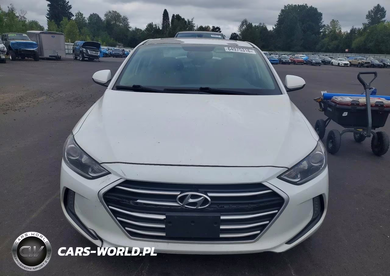 2018 Hyundai Elantra Value Edition VIN:5NPD84LF8JH315098 - 5