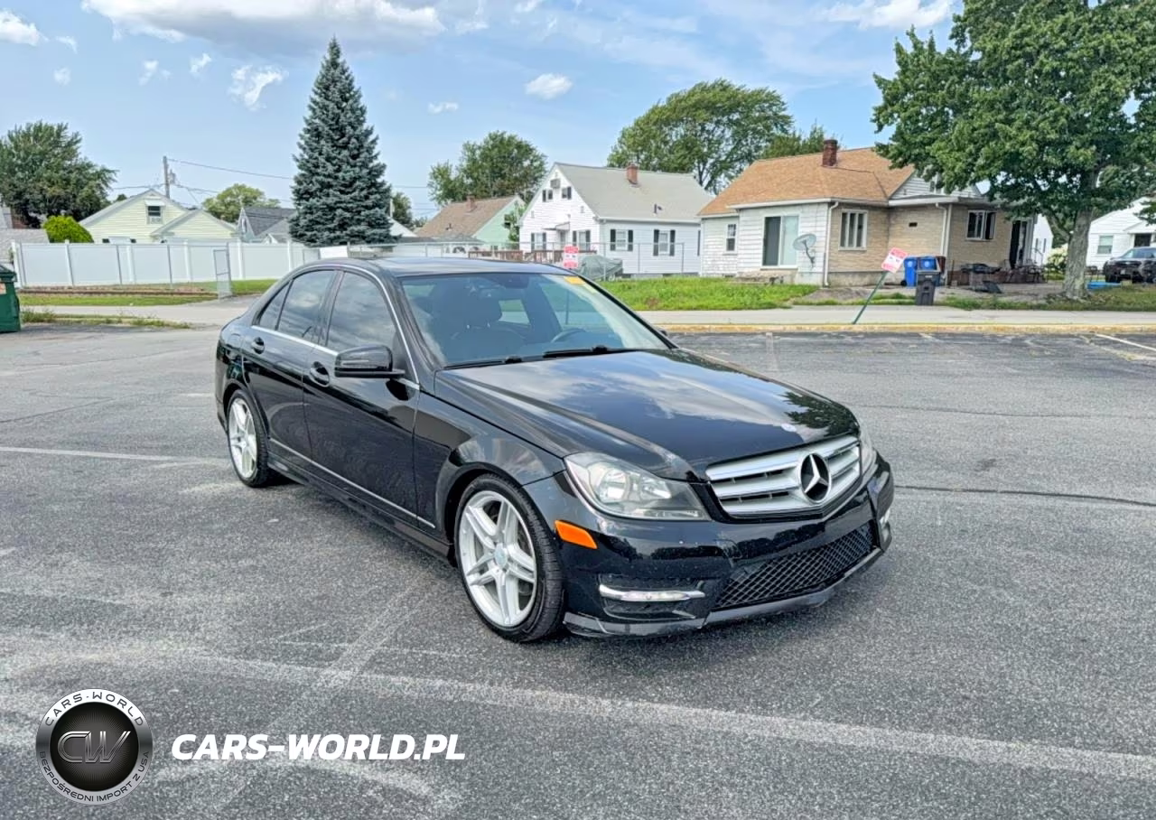 2013 Mercedes-Benz C 300 4Matic – zdjęcie 1 z 10