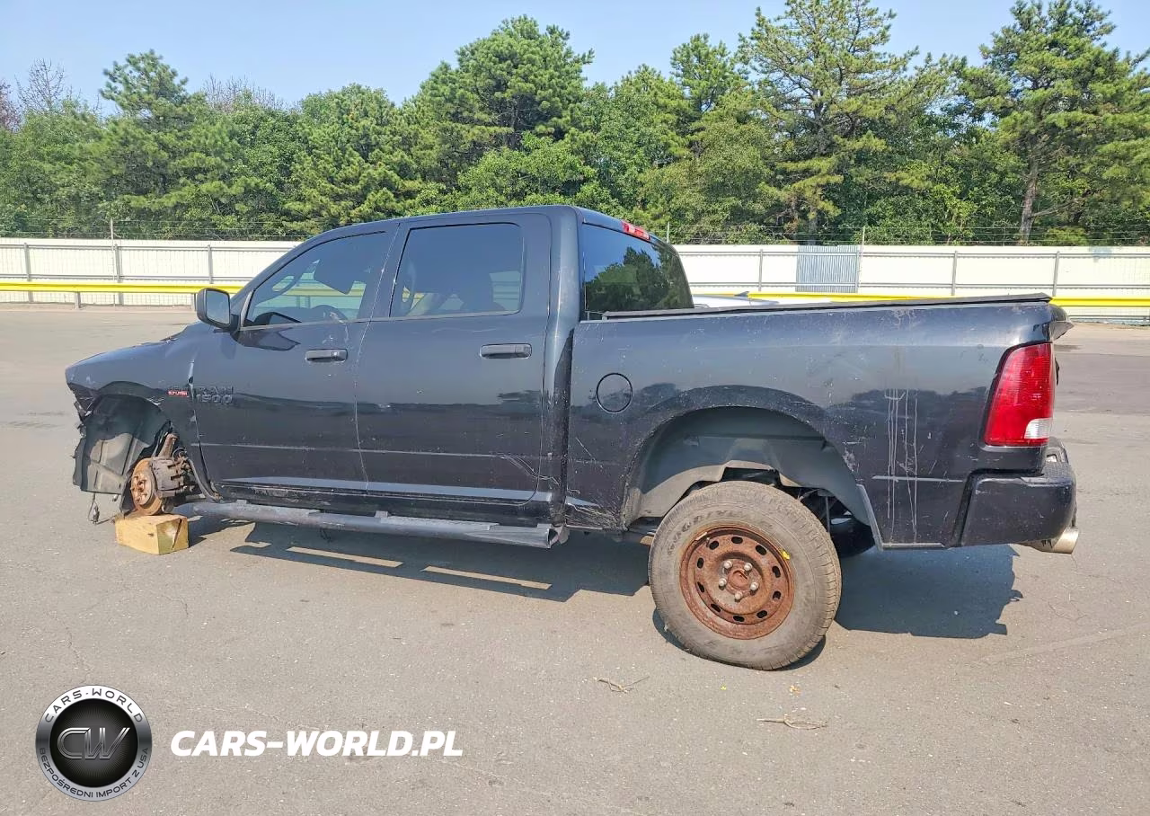 2018 Ram 1500 St VIN:3C6RR7KT8JG123689 - 2