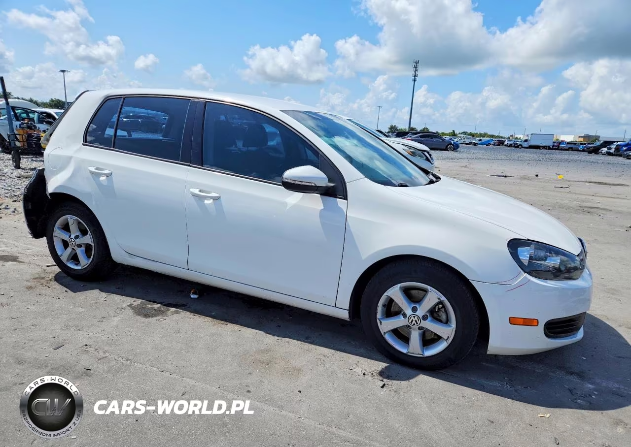 2014 Volkswagen Golf VIN:WVWDB7AJ2EW007970 - 4