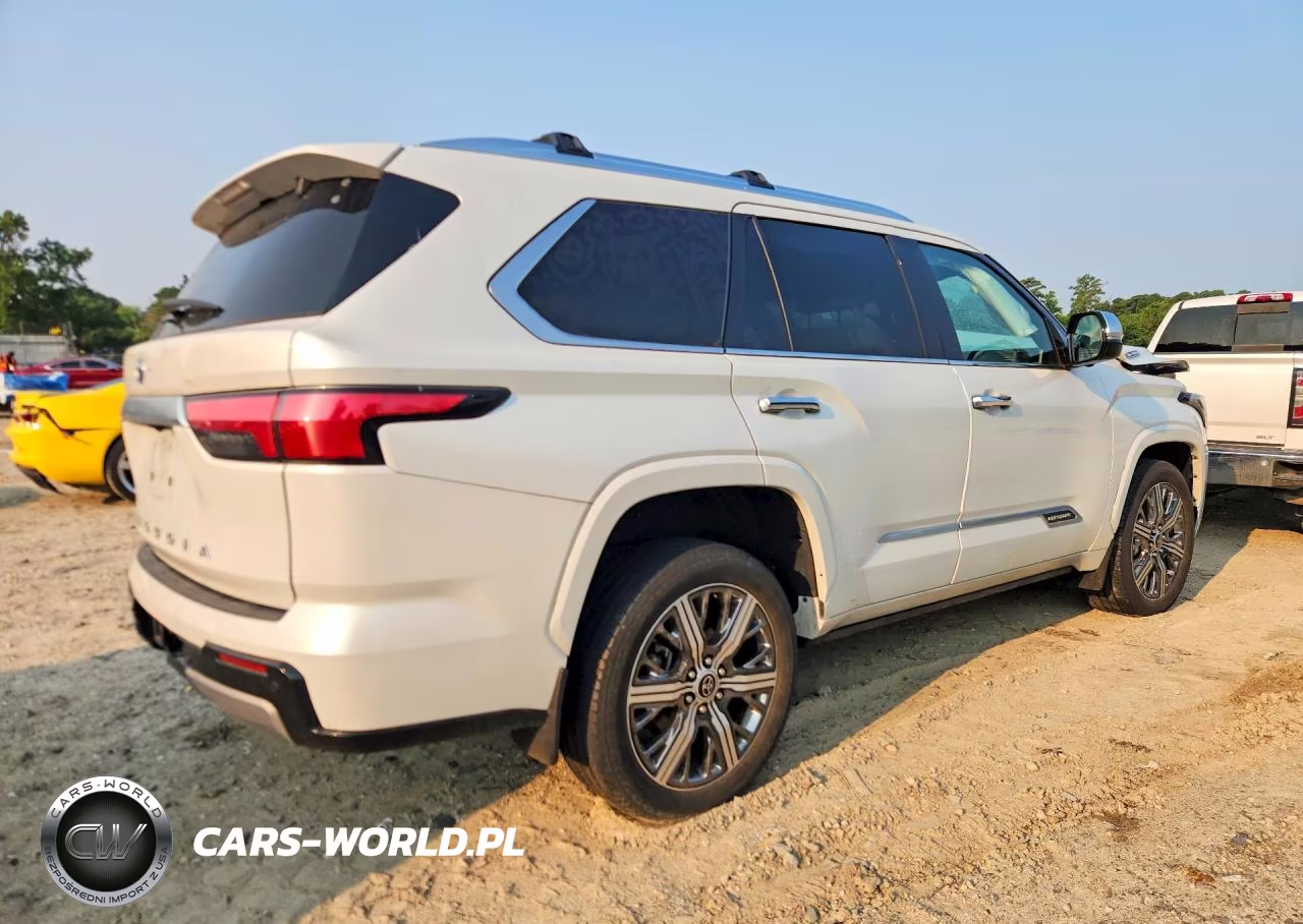 2023 Toyota Sequoia Capstone VIN:7SVAAABA4PX005190 - 3