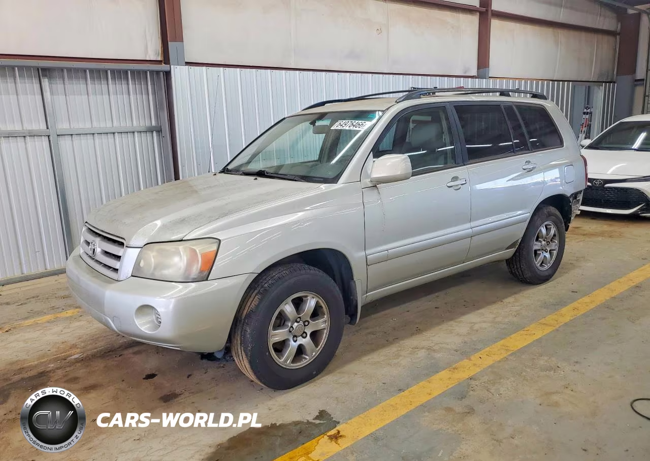 2004 Toyota Highlander Base