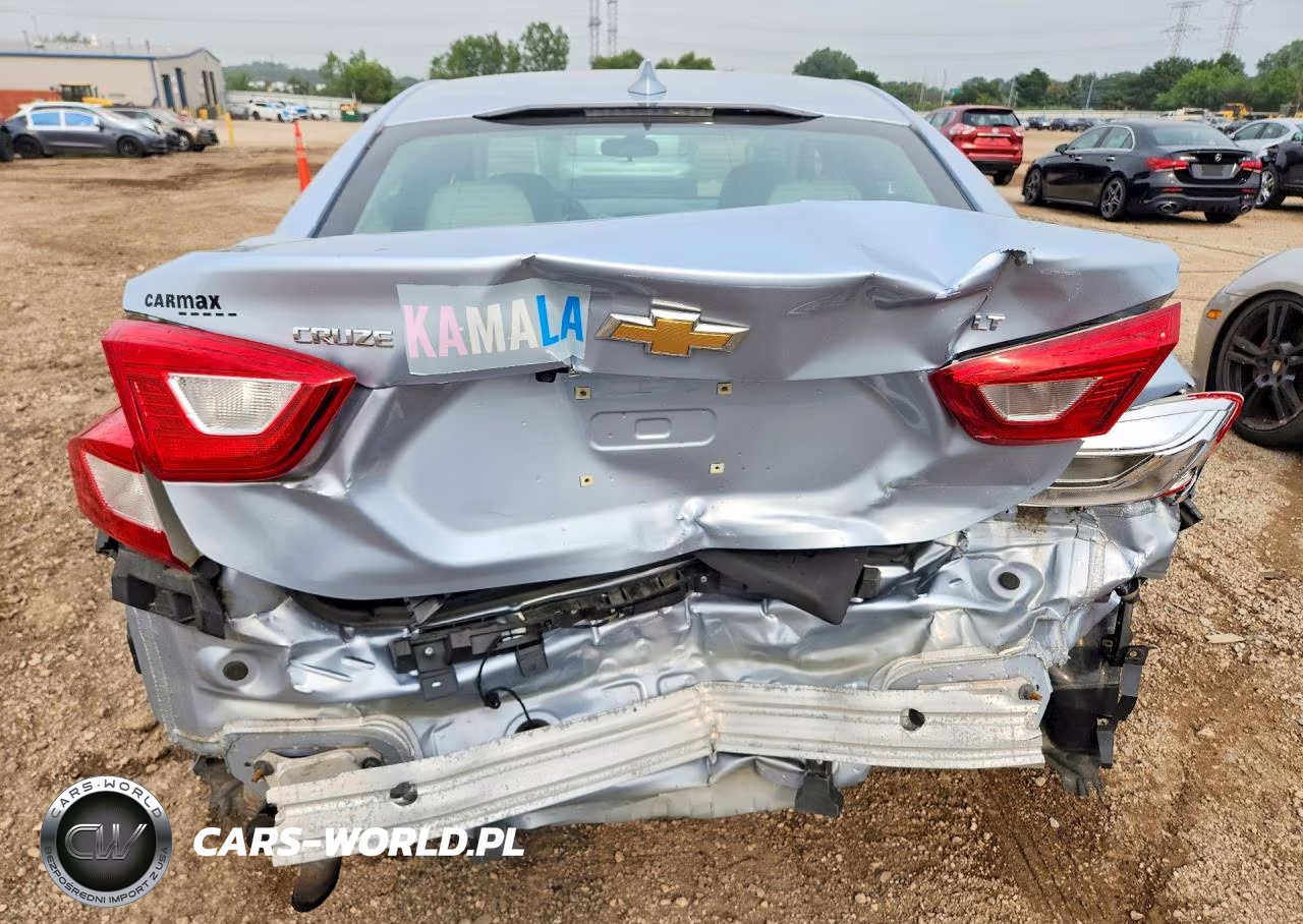 2017 Chevrolet Cruze Lt VIN:1G1BE5SMXH7160583 - 6